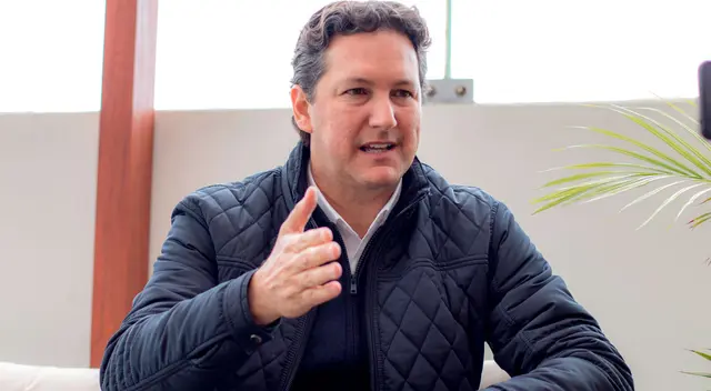 Daniel Salaverry podría quedar como único en las elecciones internas ante la exclusión de Marcelino Martínez por una sentencia por delito doloso. Daniel Salaverry podría quedar como único en las elecciones internas ante la exclusión de Marcelino Martínez por una sentencia por delito doloso.