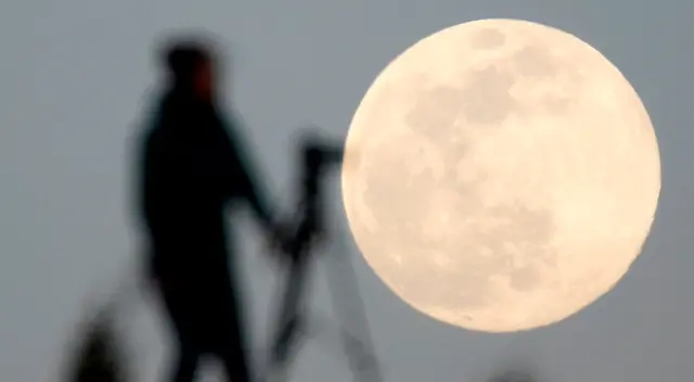 Todo lo que tienes que saber sobre la Luna azul 2020