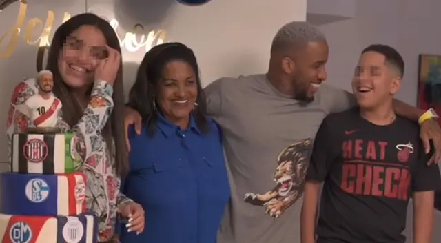 Jefferson Farfán festejó con su familia, sin Yahaira Plasencia. Jefferson Farfán festejó con su familia, sin Yahaira Plasencia.