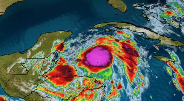 Los expertos advierten que Zeta retomará fuerzas de huracán antes de llegar a la costa del Golfo entre la noche del miércoles y el jueves. Los expertos advierten que Zeta retomará fuerzas de huracán antes de llegar a la costa del Golfo entre la noche del miércoles y el jueves.