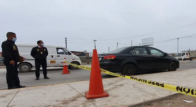 Un hombre fue encontrado dentro de un vehículo con un impacto de bala.