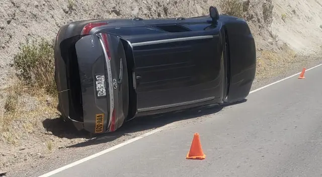 Edgar Alarcón publicó las imágenes del carro en que viajaba. Edgar Alarcón publicó las imágenes del carro en que viajaba.
