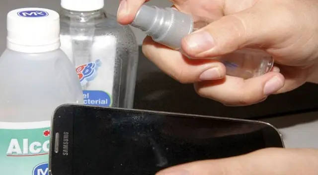 Recomiendan desinfectar el celular para evitar el coronavirus Recomiendan desinfectar el celular para evitar el coronavirus