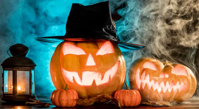 Los celtas creían que con la llegada de Samhain los espíritus de los muertos podían caminar entre los vivos. Los celtas creían que con la llegada de Samhain los espíritus de los muertos podían caminar entre los vivos.