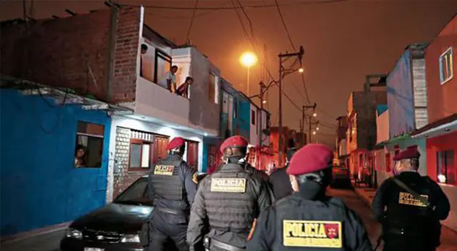 PNP se pronuncia sobre horario del toque de queda. PNP se pronuncia sobre horario del toque de queda.