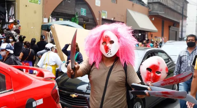 Accesorios desde S/5, pregunta por tu personaje favorito en el jirón Huallaga y se el ganador de tu concurso por Halloween. No desaproveches la oferta.