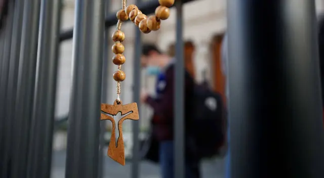 La policía de Francia se encuentra resguardando la zona del ataque.