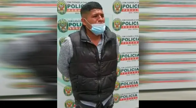 Sujeto se puso a llorar luego que la PNP lo interviniera en fiesta de Halloween. Sujeto se puso a llorar luego que la PNP lo interviniera en fiesta de Halloween.