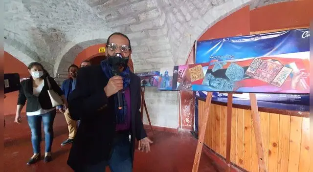 presentan exposición de pinturas como parte del Bicentenario de la Independencia