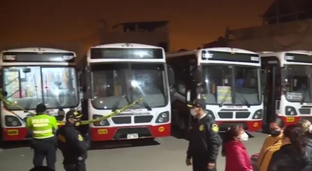 Trabajador de limpieza muere en cochera de VMT. Trabajador de limpieza muere en cochera de VMT.