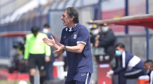 Mario Salas dejó de ser técnico de Alianza Lima luego de las constantes derrotas.
