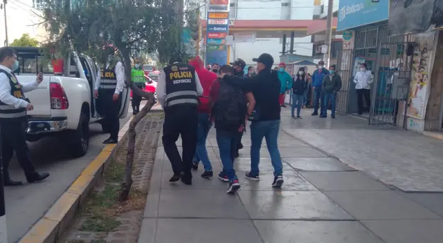 La Policía intervino un departamento en Lince donde se ejercía prostitución clandestina. La Policía intervino un departamento en Lince donde se ejercía prostitución clandestina.