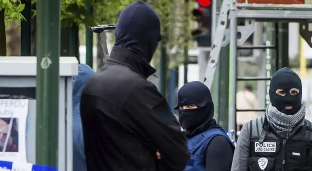 Los adolescentes son señalados de intento de asesinato terrorista.