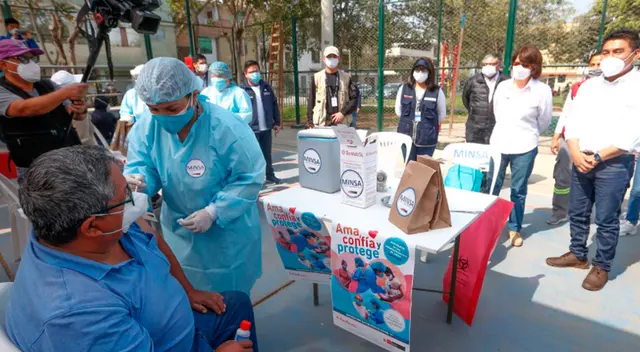 Personas con enfermedades crónicas, niños, gestantes y mayores de 65 años son los más vulnerables al contagio de la enfermedad de la difteria. Personas con enfermedades crónicas, niños, gestantes y mayores de 65 años son los más vulnerables al contagio de la enfermedad de la difteria.