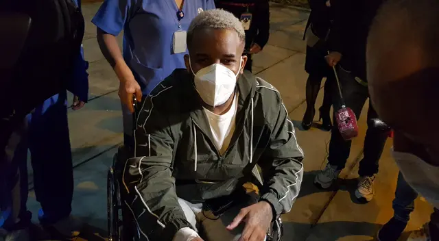 Jefferson Farfán se mostró positivo tras abandonar clínica local. Jefferson Farfán se mostró positivo tras abandonar clínica local.