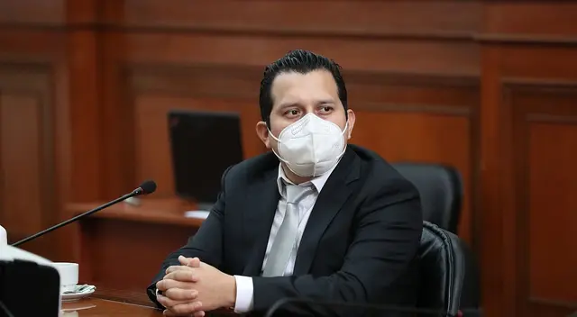 Congresista Gino Costa pidió la destitución del parlamentario José Luna Morales, de Podemos Perú.