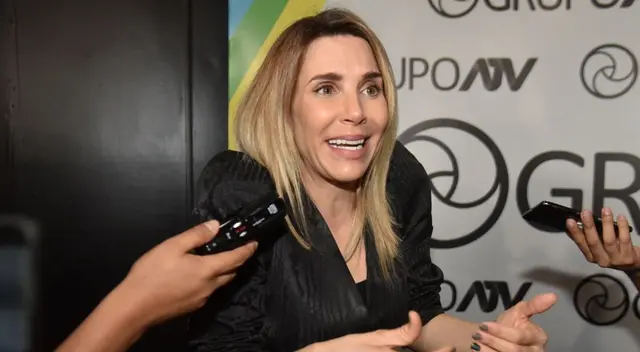 Juliana Oxenford en Instagram compartió fotografía de la lista de congresistas que votaron a favor de la vacancia presidencial. Juliana Oxenford en Instagram compartió fotografía de la lista de congresistas que votaron a favor de la vacancia presidencial.