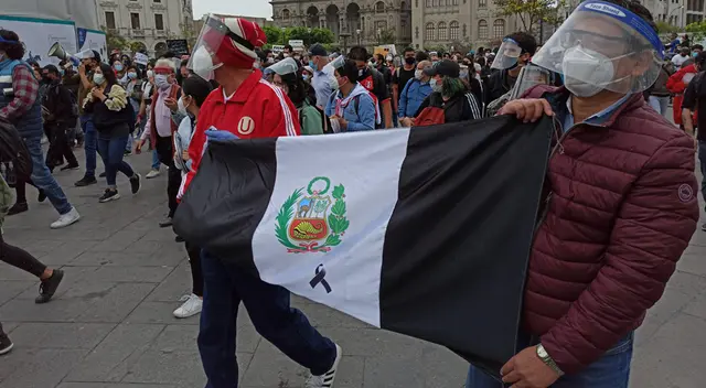 Protesta por vacancia contra Martín Vizcarra.
