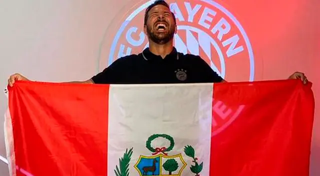 Claudio Pizarro está triste por ver tensión en el país.