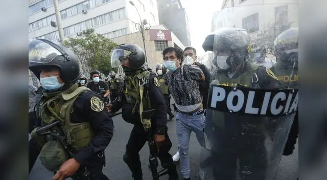 Marcha en el centro de Lima: varios detenidos tras violenta manifestación [GALERÍA]