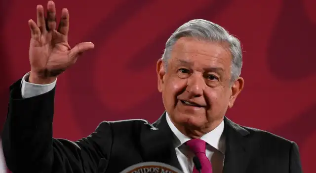 AMLO se refirió a la crisis política que vive Perú tras ser cuestionado sobre las acusaciones que pesan sobre el expresidente mexicano Peña Nieto.