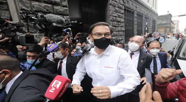 El exjefe de Estado, Martín Vizcarra, acudió hoy al despacho del fiscal Germán Juárez. El exjefe de Estado, Martín Vizcarra, acudió hoy al despacho del fiscal Germán Juárez.