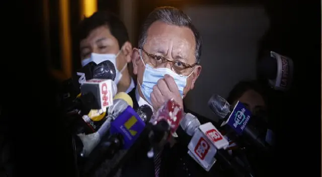 Edgar Alarcón es investigado por el delito de peculado doloso. Edgar Alarcón es investigado por el delito de peculado doloso.