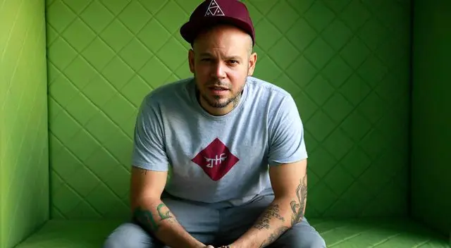 René Pérez, mejor conocido como Residente, aseguró que “lo menos que necesita un país es una crisis política en medio de una pandemía”.