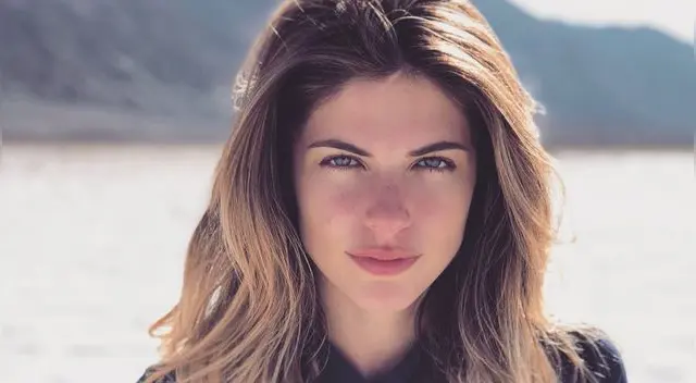 Stephanie Cayo dio su apoyo a las protestas por la salida de Martín Vizcarra, y pidió a los peruanos acudir masivamente a votar. Stephanie Cayo dio su apoyo a las protestas por la salida de Martín Vizcarra, y pidió a los peruanos acudir masivamente a votar.