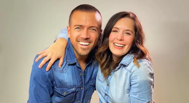 Así protestaron Yiddá Eslava y Julián Zucchi contra golpe de Estado. Así protestaron Yiddá Eslava y Julián Zucchi contra golpe de Estado.