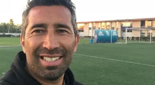 Ex jugador de Alianza dice que Gareca conformó un buen plantel y a Rueda le cuesta. Espera que íntimos se salven del descenso. Ex jugador de Alianza dice que Gareca conformó un buen plantel y a Rueda le cuesta. Espera que íntimos se salven del descenso.