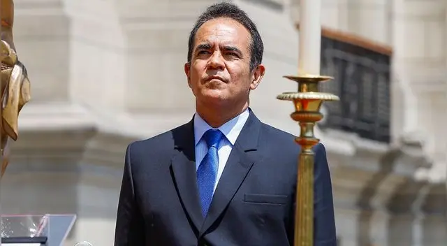 En su gestión como jefe de la Sétima Región Policial Lima, Gastón Rodríguez habría recurrido a los servicios de Iza Motors en vehículos de la PNP.