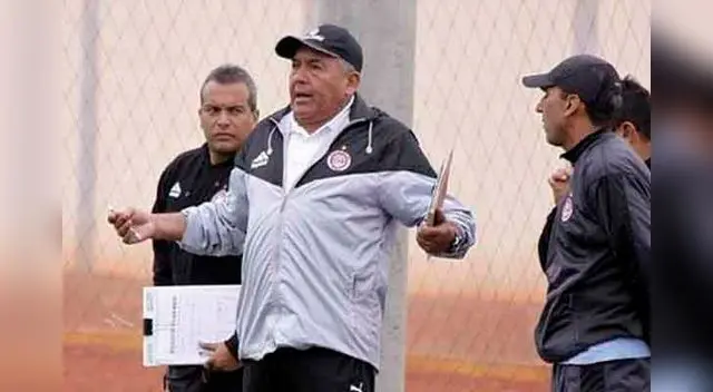 Cesar Chalaca Gonzales piensa que Perú se puede traer un punto de Santiago.