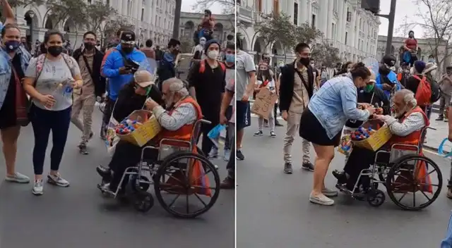 Un grupos de jóvenes se acercaron al anciano para ayudarlo.