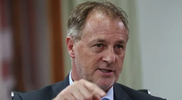 Jorge Muñoz se pronunció sobre el asesinato de un joven de 25 años en la marcha contra Manuel Merino. Jorge Muñoz se pronunció sobre el asesinato de un joven de 25 años en la marcha contra Manuel Merino.