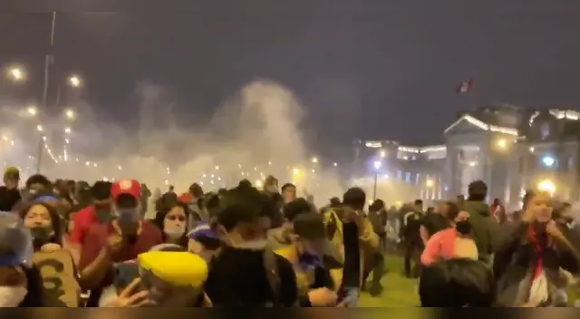 Los materiales audiovisuales pertenecen a la primera marcha nacional realizada el jueves 12 de noviembre. Los materiales audiovisuales pertenecen a la primera marcha nacional realizada el jueves 12 de noviembre.