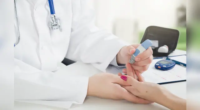 Conoce aquí los daños que produce la diabetes en el organismo.