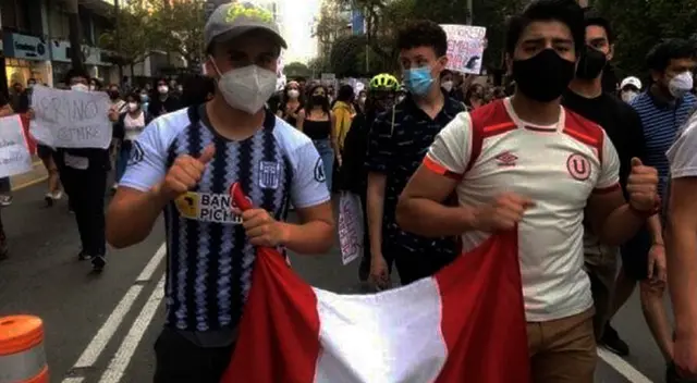 Alianza Lima, Universitario y Cristal se hermanan para luchar contra la corrupción.