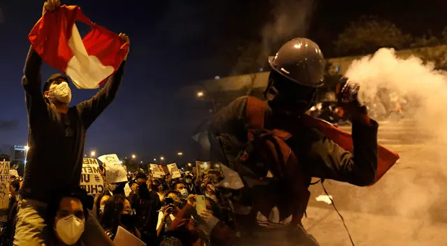 Protestantes llegaron hasta el Congreso. Protestantes llegaron hasta el Congreso.