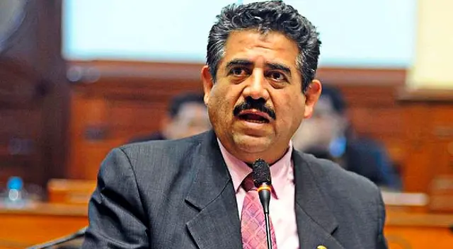 Aceptan renuncia de Manuel Merino.