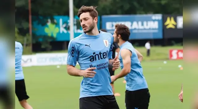 Matias Viña dio positivo y se pierde el cotejo con Brasil.