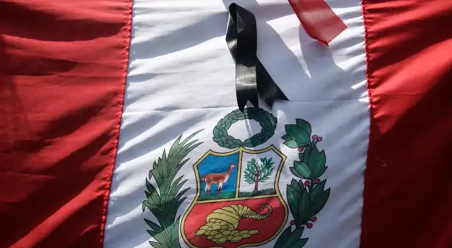 Cientos de peruanos salieron a la calle a protestar por los dos jóvenes fallecidos. Cientos de peruanos salieron a la calle a protestar por los dos jóvenes fallecidos.