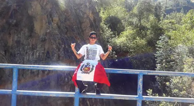 Inti Sotelo falleció a causa de la represión policial en la marcha contra el gobierno de facto de Manuel Merino Inti Sotelo falleció a causa de la represión policial en la marcha contra el gobierno de facto de Manuel Merino