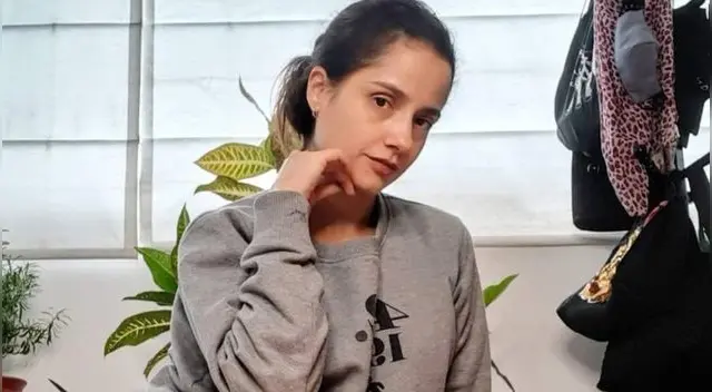 La actriz Melania Urbina cuestionó a los parlamentarios que se abstuvieron de votar para decidir quién presidirá la mesa directiva del Congreso.