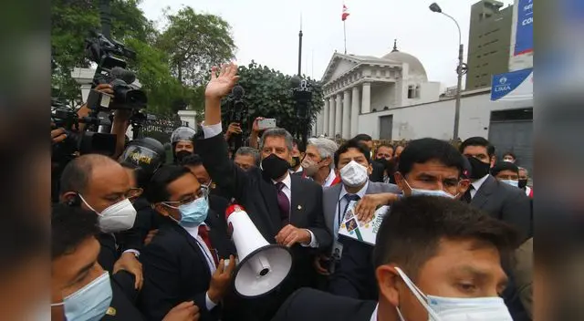 Francisco Sagasti juramentará este martes como presidente del Perú