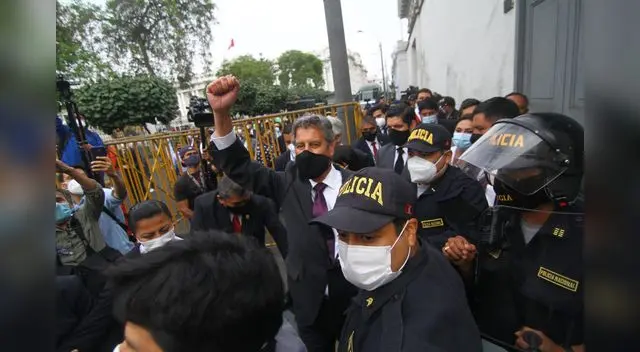 Francisco Sagasti juramentará este martes como presidente del Perú