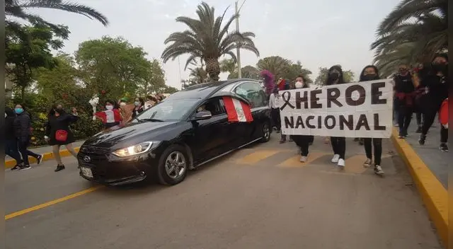 Le dan el último adiós entre aplausos a Jack Pintado.