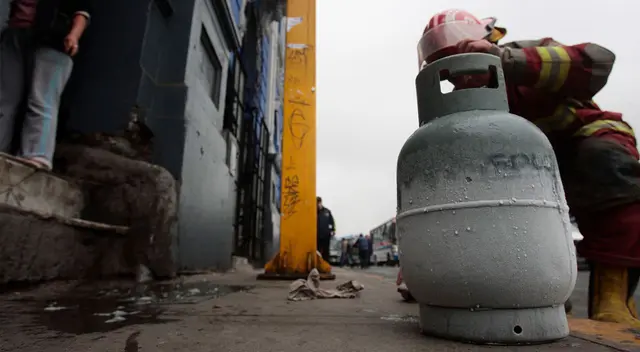 reportan fuga de balón de gas en Collique reportan fuga de balón de gas en Collique