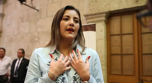 Yamila Osorio es investigada por los presuntos delitos de cohecho y asociación ilícita. Yamila Osorio es investigada por los presuntos delitos de cohecho y asociación ilícita.