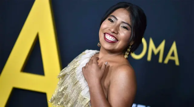Yalitza Aparicio es una de la conductoras de los Latin Grammy 2020. Yalitza Aparicio es una de la conductoras de los Latin Grammy 2020.